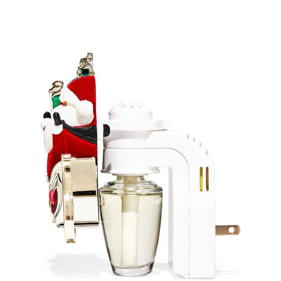Bath & Body Works Santa Sleigh Projector Wallflower Fragrance Plug - Picture 2 of 3